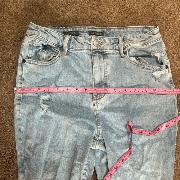 WILD FABLE Highest Rise Flare Ripped Jeans - Picture 8 of 9